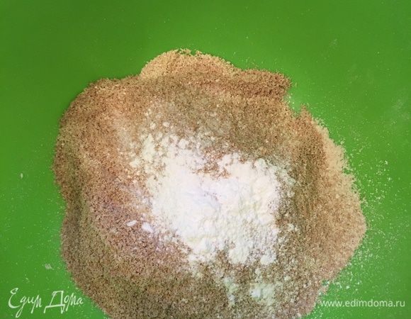 Добавить к ним остальные ингредиенты.