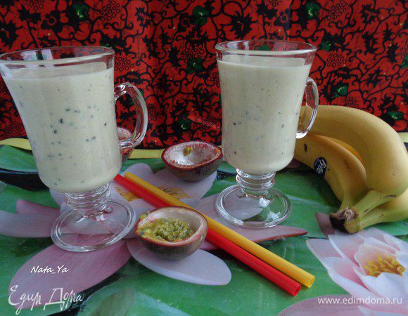 Разольем по бокалам и будем наслаждаться прекрасным тропическим смузи.

Доброго всем утречка!