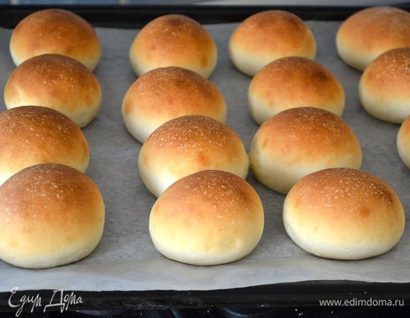 Вот такие они получаются ровненькие и кругленькие! Только по этому рецепту булочки у меня получаются одна в одну!