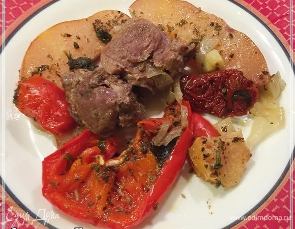 Пару слов о вяленых помидорах, которые были использованы для дымлямы. Какой вкус они приобрели описать невозможно. Отдав свой насыщенный вкус и приобретя от составляющих еду компонентов, в общем, я не рискну ничего описывать. Это невозможно. Но это очень вкусно!
Ангела вам за трапезой!!!