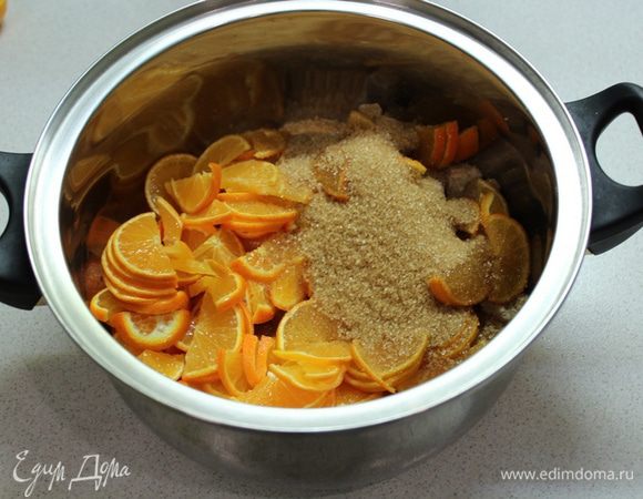 Добавить тростниковый сахар.