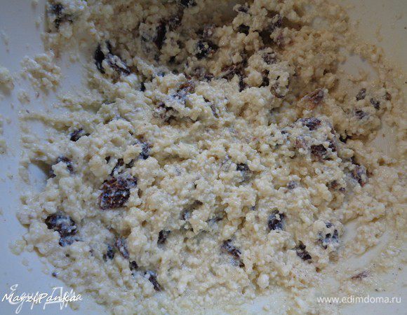 Все смешать миксером до однородности. Можно растереть и вилкой.