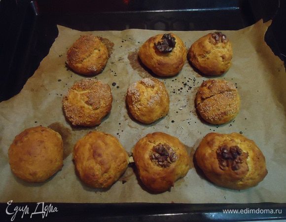 Печь минут 10-15 при 200-220°С. У меня при 220°С за 10 минут испеклись.