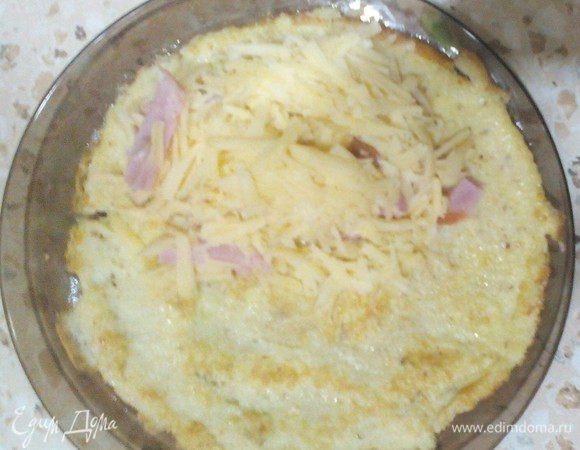 Выкладываем на половину омлета.