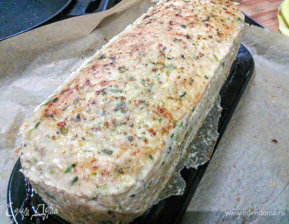 Аккуратно снять обруч с формы, подавать горячим. 