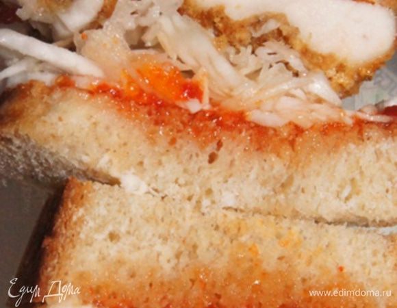 Вкуснейший, сытный бутербродик по-японски готов. Можно им позавтракать, а я брала на перекус  на работу. Приятного аппетита!