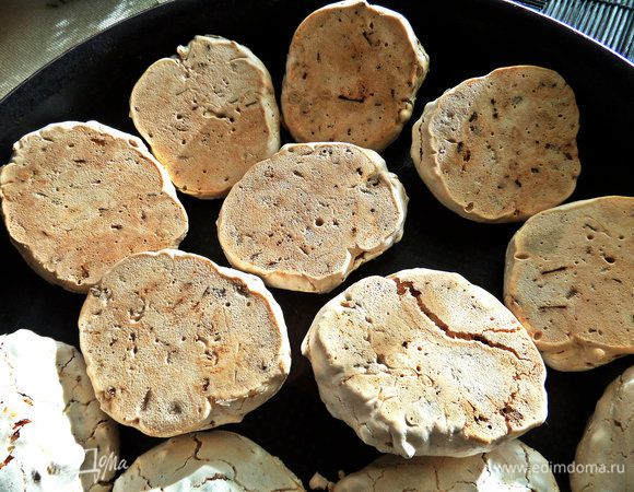 Такое оно снизу. Оно не должно подгореть!