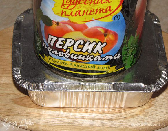 Придавить сверху чем-нибудь тяжелым и поставить в холодильник часов на десять.