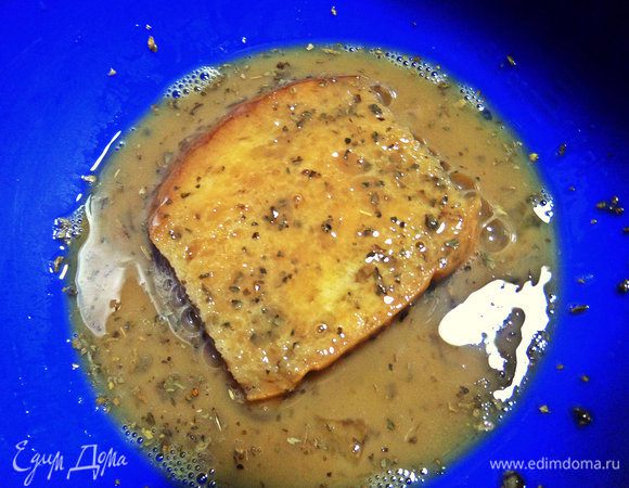 Пропитываем со всех сторон. Хватит на все кусочки!