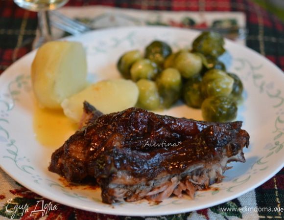 Подаем к столу с готовым гарниром и овощами. Приятного аппетита.