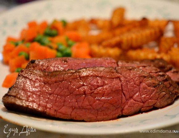 Подаем к столу с готовым гарниром. Приятного аппетита!