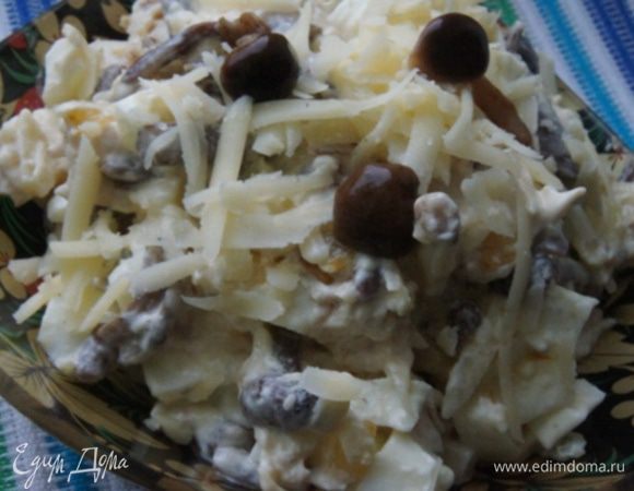 Украсить грибочками и подавать на стол.
Приятного аппетита!