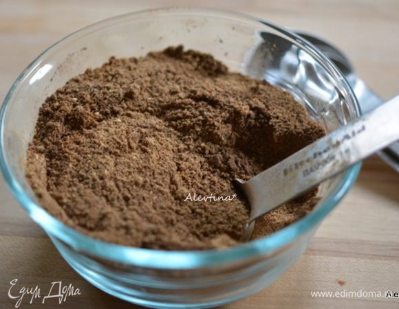 Смешать все в небольшой емкости.