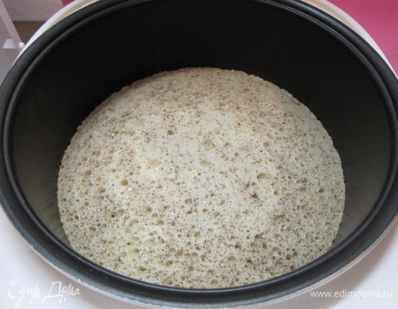 Выпекать в мультиварке на программе "Выпечка" 50 минут.