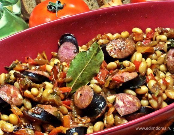 Подаём на общем блюде, очень хорошо смотрится на столе в нарядной посуде!