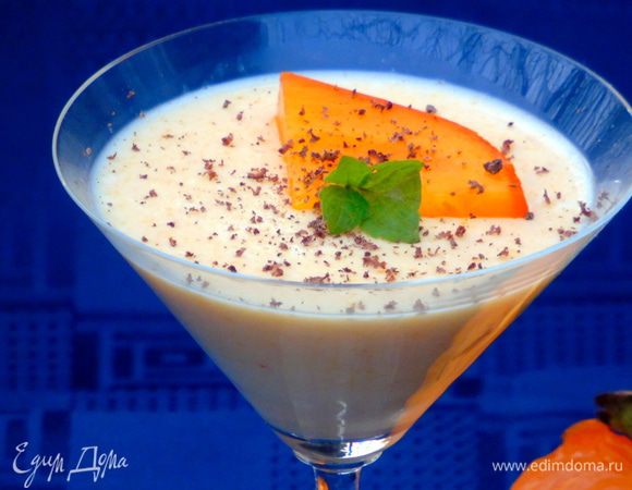 А есть его лучше слегка охлажденным, так приятнее чувствуется доминирующий сливочный вкус и легкий привкус хурмы... Приятного наслаждения!