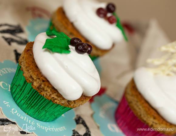 Вот такие простые  варианты украшения кексов готовы.