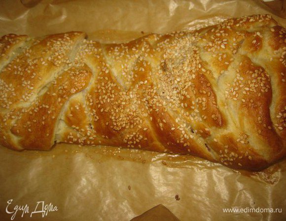 Выпекать в заранее разогретой духовке до 180°C около 30 минут.