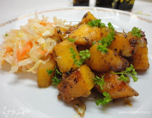 При подаче капусту поливаю оливковым маслом, настоянным на пряных травах, чесноке и перце.