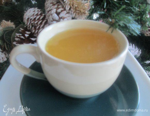 Добавляем коньяк (тут уже каждый решает сам, какое нужно количество). Сахар тоже кладем по вкусу, посыпаем тертым мускатным орехом — таинственный напиток готов.
Его так приятно пить, усевшись удобно в укромном уголке или в кресле у камина...
Думаю, автор напитка именно так предавался воспоминаниям о Париже.