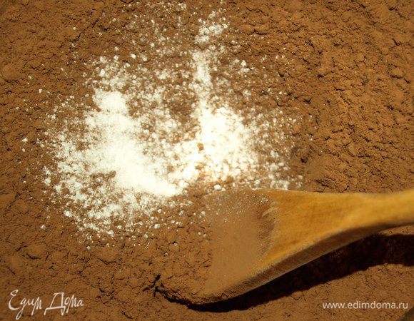 Добавляем в смесь ванильный сахар, перемешиваем.