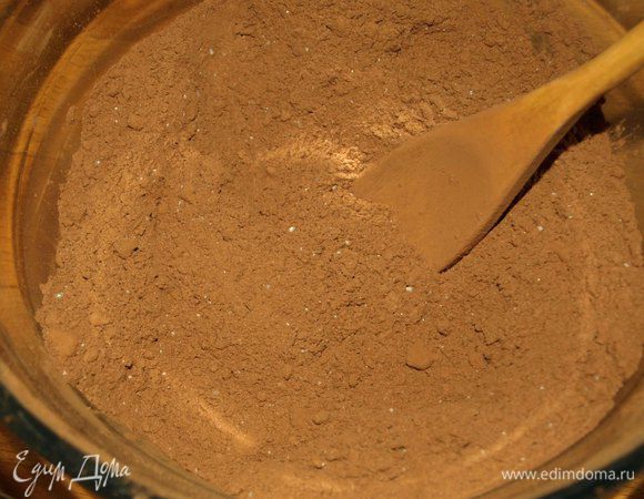 Все хорошо перемешиваем. Наша волшебная смесь готова!