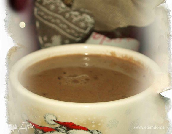 Чтобы приготовиь горячий шоколад:
1. Кипятим 200 мл молока
2. Добавляем 2 ст.л. шоколадной смеси в молоко, непрерывно помешиваем до полного растворения смеси
3. Когда смесь полностью растворится, добавить 1 ст.л. коньяка
4. Проварить еще 1 минуту, налить в любимую чашку и наслаждаться
