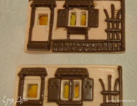 Так же залить боковины и заднюю часть домика. 