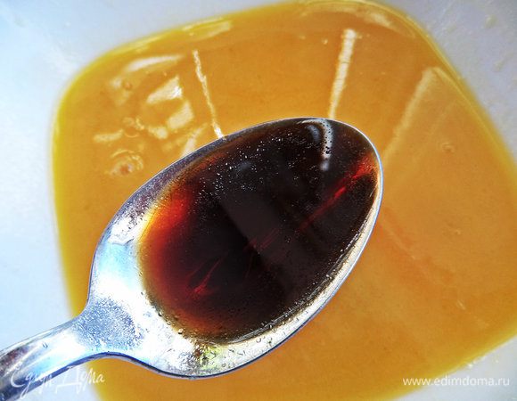 Я от себя добавила сироп с кофейным ароматом для запаха,а так можно любой сироп. 