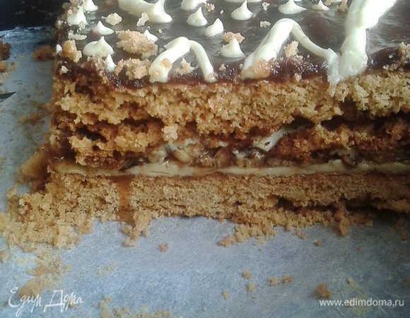 А вот такой разрез (успела сфоткать последний кусочек). Приятного аппетита и новогоднего настроения!