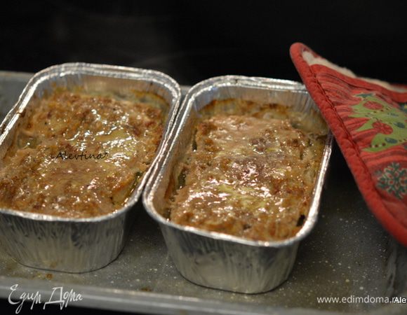 Готовить примерно 40-45 минут. Дать постоять 5 минут. Подавать к столу.