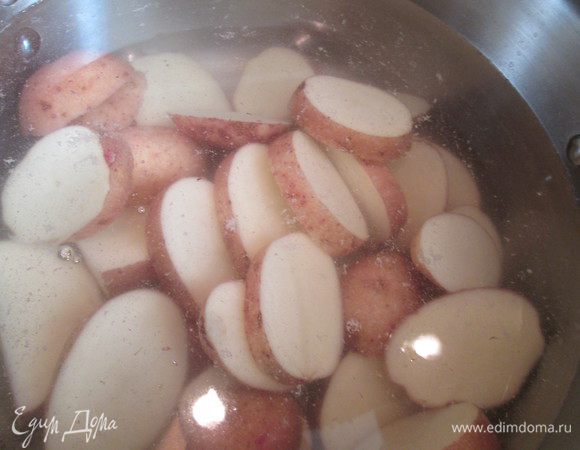 Отвариваем в подсоленной воде 5 минут.
