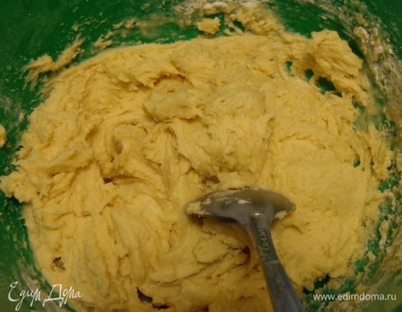 Получится очень мягкое тесто.