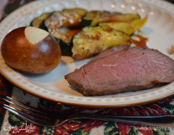 Подаем к столу с готовым гарниром. Приятного аппетита и с праздником, друзья!!!