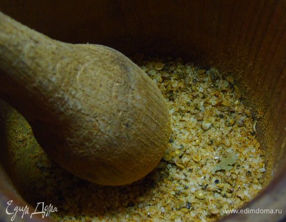 Хорошенько пестиком растираем.