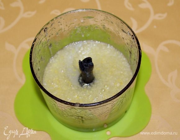 Измельчить все в пасту.