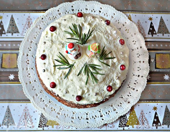 Ну а дальше, можете украсить торт по своему вкусу. 