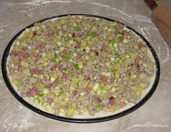 Равномерно распределить начинку.