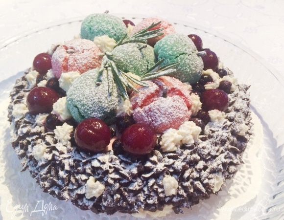 Затем подумала, ну раз зима, то "снежка" на торте не хватает.