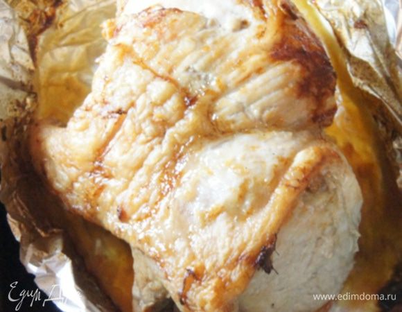 Готовность я проверила, проткнув мясо ножом. Если сок прозрачный — готово!