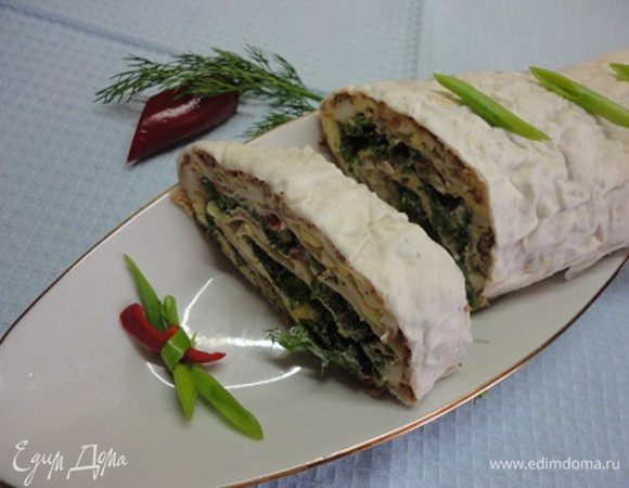 Я ела его с бруснично-клюквенным соусом, что остался у меня еще с новогодних праздников.