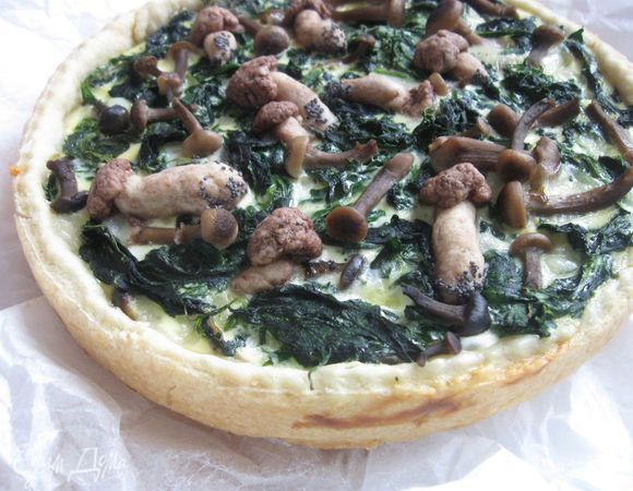 Вынуть из духовки. Можно есть и горячим, и холодным. Мне больше нравится  охлажденный вариант.
