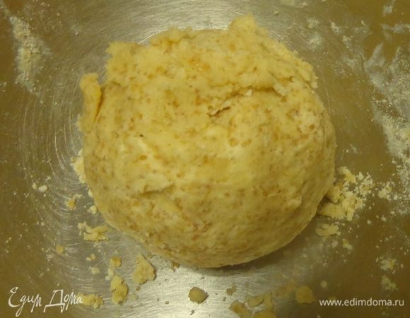 Замесить колобок.