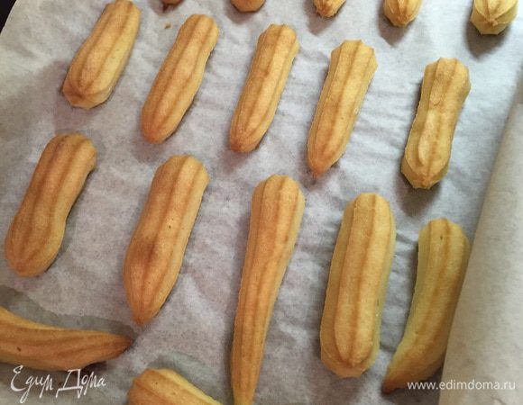 Выпекаем минут 15 до зарумянивания.