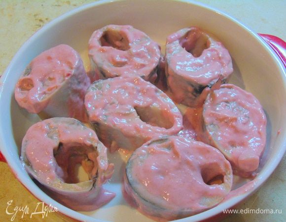 Или же в форму для запекания.