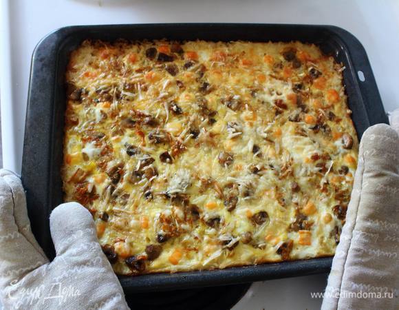 Не укрывая ничем, отправляем в разогретую на 180-190°С духовку на 25-35 минут.