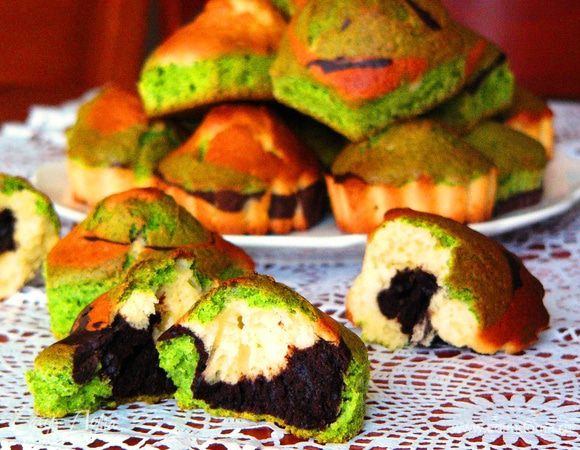 Доставать из формы и подавать охлажденными. Удачных вам экспериментов и приятных чаепитий!