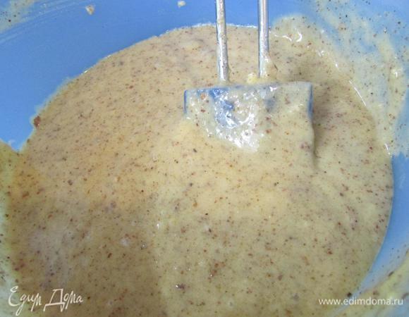 Замесить тесто.