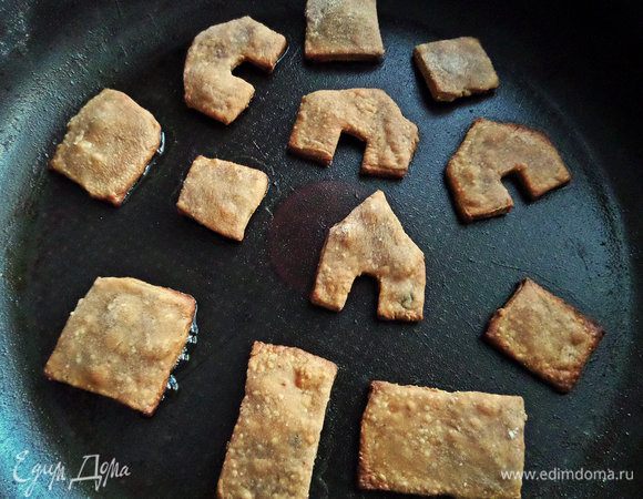 Выпекаем как любое печенье около 10 минут при 180°C.