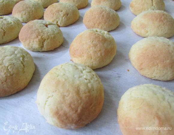 Готовое печенье остудить.